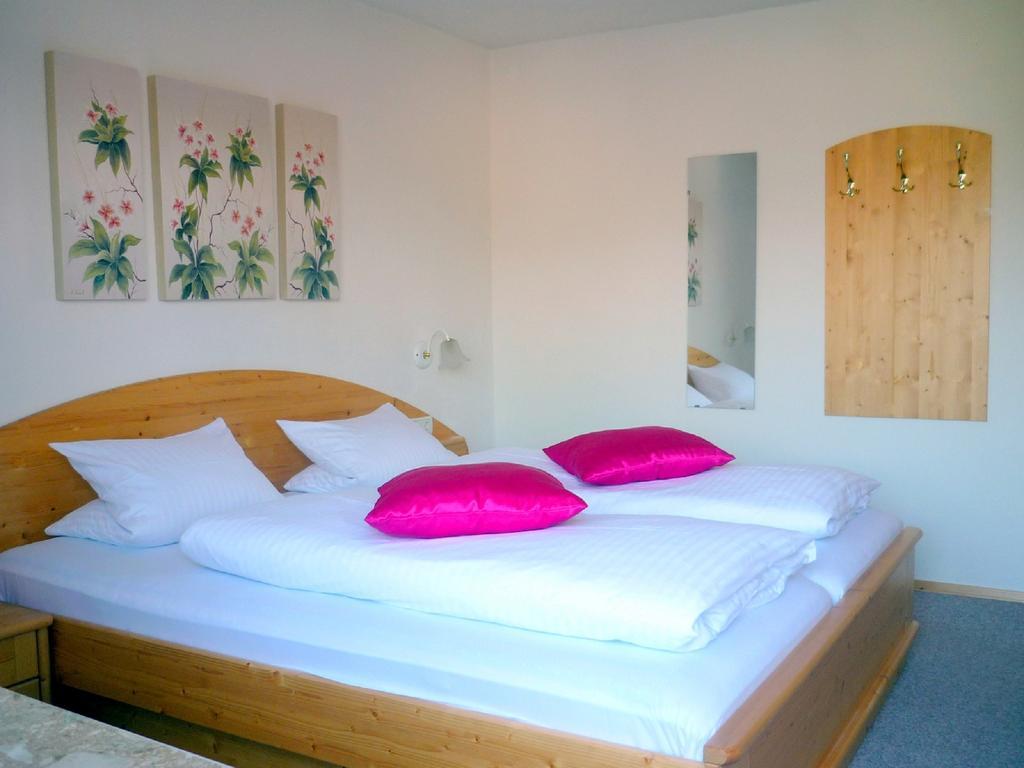 Gastehaus Hosp Apartamento Obsteig Habitación foto