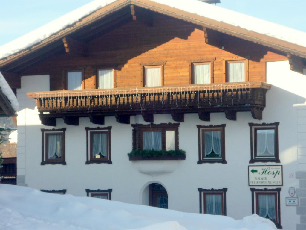 Gastehaus Hosp Apartamento Obsteig Exterior foto
