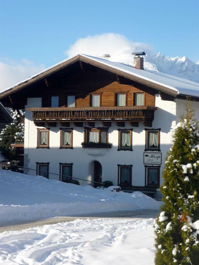 Gastehaus Hosp Apartamento Obsteig Exterior foto