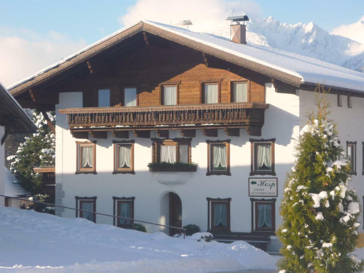 Gastehaus Hosp Apartamento Obsteig Exterior foto